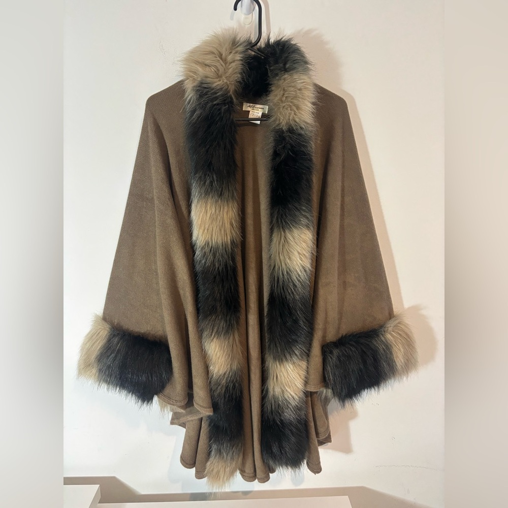 ACE Fashion Womens One Size Shawl Open Front Arm Holes Faux Fur Western Casual